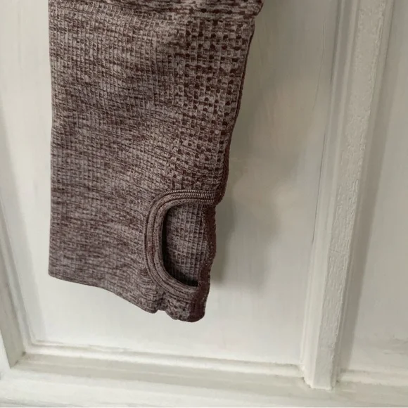 PINK Victoria's Secret Heathered Mauve Crop Top - Picture 4 of 5